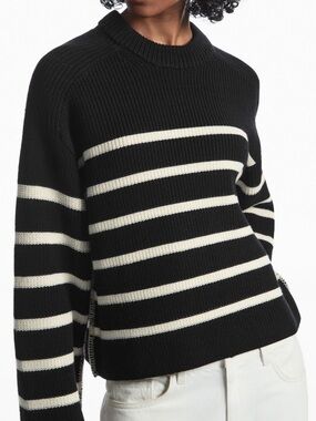 COS Marino Wool i& cotton blend Black and white Striped Crewneck sweater |XS
